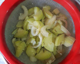 Foto del paso 7 de la receta: Crema de calabacín albino con hinojo y virutas de queso de cabra