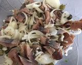 Une image de l'étape 2 de Salade de pommes de terre aux harengs et moutarde à l ancienne.