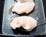 Foto langkah ke 1 dari resep Onigiri Tuna Mayo Rumahan.