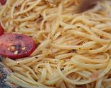 รูปขั้นตอนการทำที่ 2 ของ สปาเก็ตตี้น้ำตกหมู Spicy Thai spaghetti with grilled pork