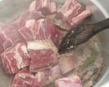 Foto langkah ke 4 dari resep 18. Iga Sapi Goreng.