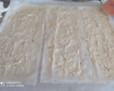 Foto del paso 3 de la receta: Triángulos de jamón y queso, salmón y salsa tártara, con masa filo