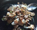 Foto del paso 3 de la receta: Fideos con champiñones 🤤