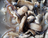Foto del paso 3 de la receta: Pollo en salsa de champiñones 🍄🍗