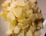 Foto del passaggio 2 della ricetta Risotto mele e formaggio fichi e noci