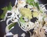 A picture of step 5 of Kadala curry.