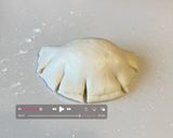 Foto del paso 8 de la receta: Pan relleno de crema pastelera (クリームパン) / Bollo japonés