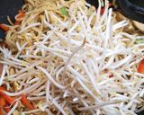 Foto langkah ke 4 dari resep Kwetiau Goreng.