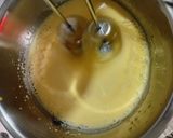 Foto del paso 1 de la receta: Bizcochuelo marmolado de Naranja