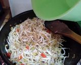 Foto langkah ke 4 dari resep 23.1~ Tumis Toge (+ ikan asin bulu ayam).