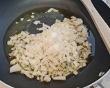 Foto del paso 4 de la receta: Arroz con chipirones y mayonesa de ajo negro