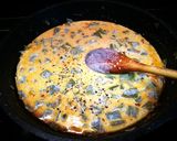 Foto del paso 5 de la receta Judías planas con chorizo en salsa de queso Brie