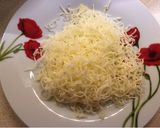 A picture of step 2 of Zucchini salad.