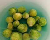 Foto del paso 1 de la receta: Atún con coles de bruselas
