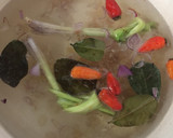 Foto langkah ke 4 dari resep Sup Ikan Segar.