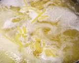 Tagliatelle ai finferli e zafferano recipe step 3 photo