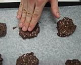Keserűcsokoládés korong (Cookies) recept fázis 4 fotója