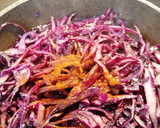 Foto del paso 4 de la receta: Lombarda al ajillo