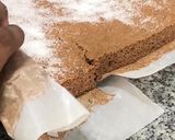 Foto del paso 4 de la receta: Rollo de chocolate y fresas