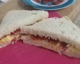 Foto langkah ke 4 dari resep Sandwich telur n smokebeef.