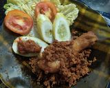 Foto langkah ke 8 dari resep Ayam goreng kremes.