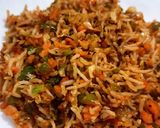 झटपट वेज फ्राइड राइस(jhatpat veg fried rice recipe in hindi) रेसिपी चरण 4 फोटो