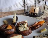 Stuffed figs and dates with cheese / nuts