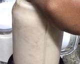 A picture of step 2 of Cashews nuts chocolate shake iftar special.