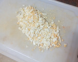Foto del paso 3 de la receta: Empanadillas de atún, langostinos, huevo duro y olivas