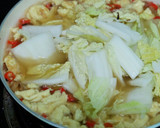 Foto langkah ke 5 dari resep Tumis Sawi Putih dan Telur.