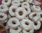 Foto langkah ke 9 dari resep Donat salju simpel.