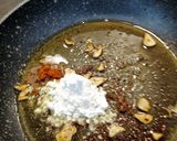 Foto del paso 5 de la receta: Escalopines en salsa de Pedro Ximénez con pimientos del piquillo