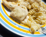 Foto del paso 5 de la receta: Espirales con pollo apanado y salsa de queso