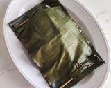 Gambar langkah 8 resipi Pais Ikan Bawal Emas.