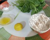 A picture of step 1 of Palak Roti.
