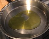 Une image de l'étape 5 de Moules aux tomates, champignons et persil.