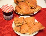 A picture of step 4 of Breakfast fig scone wedges.
