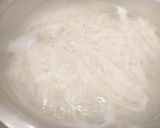 નુડલ્સ (noodles Recipe in Gujarati) રેસીપી સ્ટેપ1ફોટો