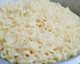 Foto langkah ke 1 dari resep Mie Goreng Telur.