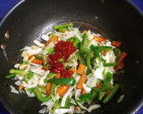 *செஷ்வான் வெஜ், ஹக்கா நூடுல்ஸ்*(schezwan veg hakka noodles recipe in tamil) ரெசிபி ஸ்டேப் 8 புகைப்படம்