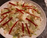Foto del paso 12 de la receta: Ensalada de col con aderezo de lima, leche de coco y cacahuetes