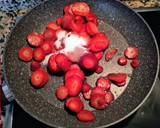 Foto del paso 6 de la receta: Panna cotta de fresa