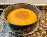 Foto del paso 10 de la receta: Bizcocho esponjoso con harina de coco y glaseado de licor de coco