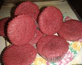 A picture of step 8 of Red velvet cuppies with buttermilk #4wkschallenge.