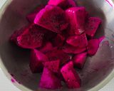 Foto langkah ke 1 dari resep Jus Buah Naga Yogurt.