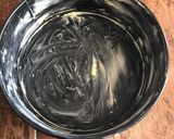 A picture of step 1 of Chocolate chip cookie cake.