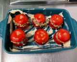 Une image de l'étape 12 de Tomates farcies aux sardines à l'huile, feta et herbes.