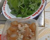 Foto langkah ke 1 dari resep Bayam Siram Ayam Saus Tiram.