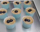 Foto langkah ke 5 dari resep Muffin Chocochips.