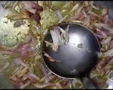 A picture of step 2 of Vegetables rice.